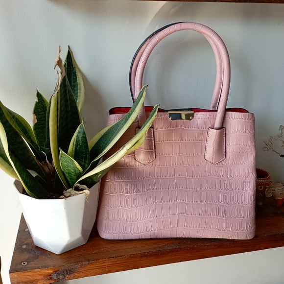 Baby Pink Crock Satchel Handbag As New - Picture 2 of 16